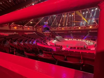 크로네 서커스(치르쿠스 크로네)